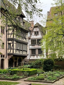 Lovely neighborhood in Grand Ile