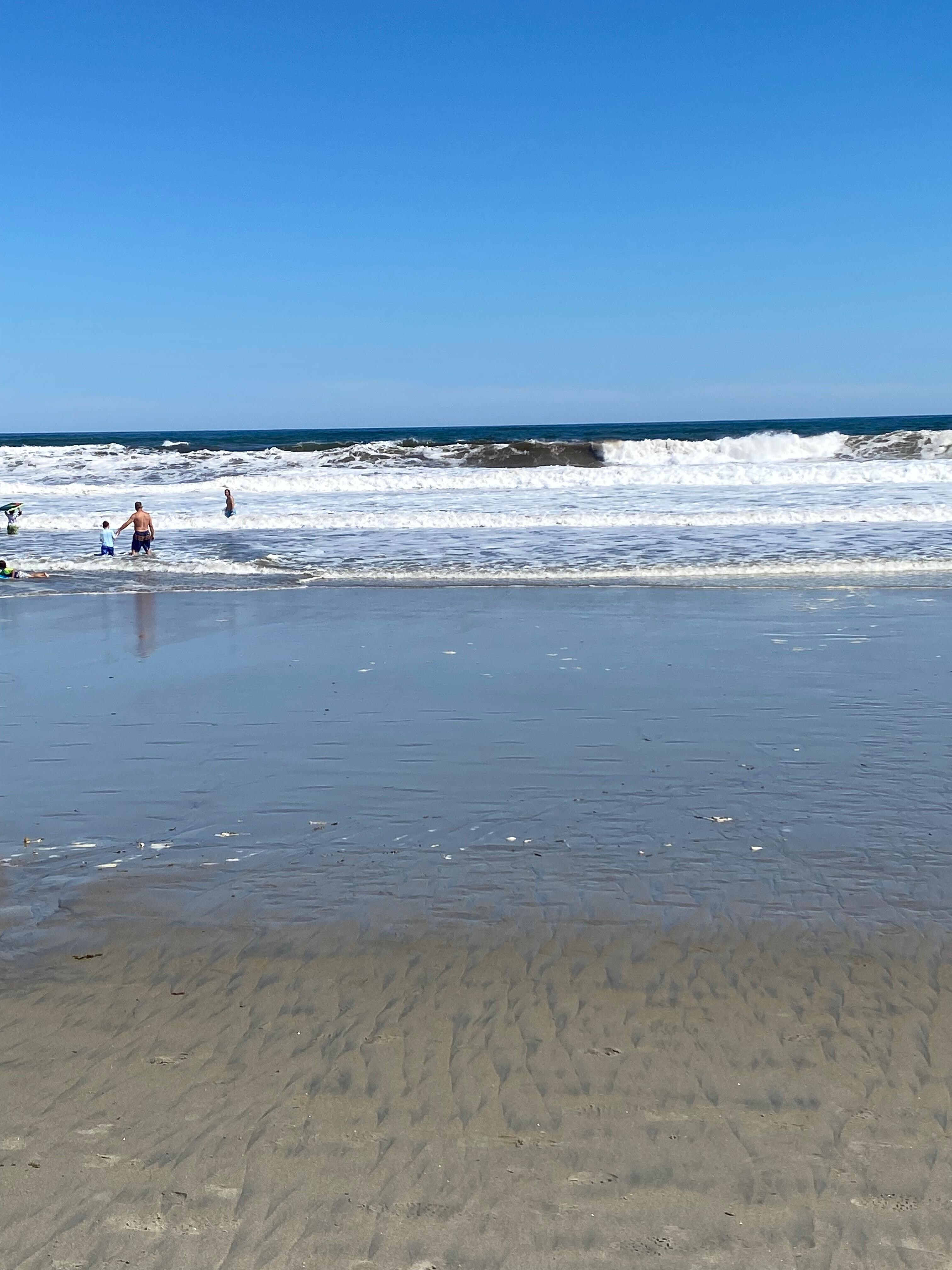 Waves from hurricane Erin