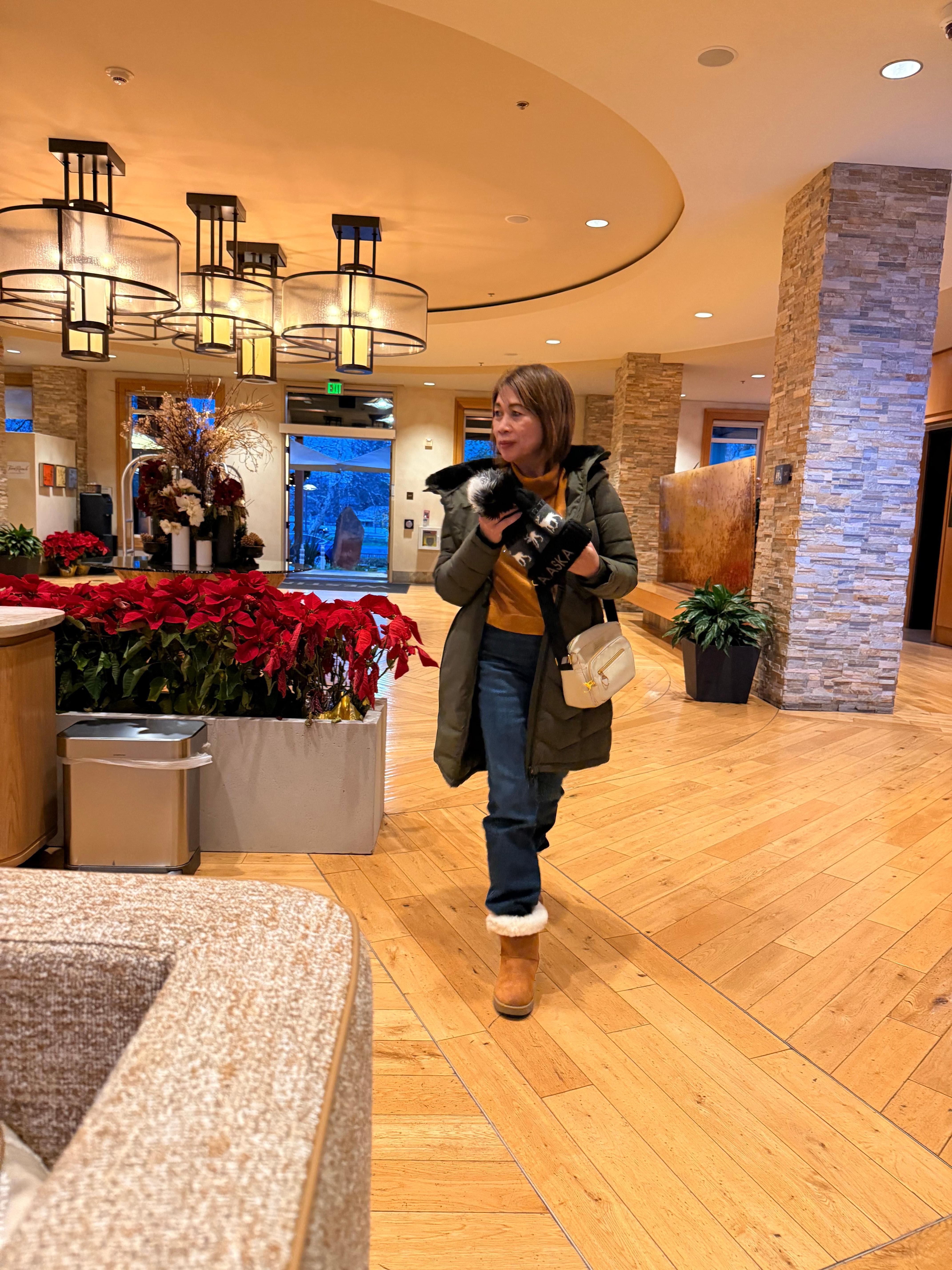 Grand lobby entrance and admitting staff were excellent!