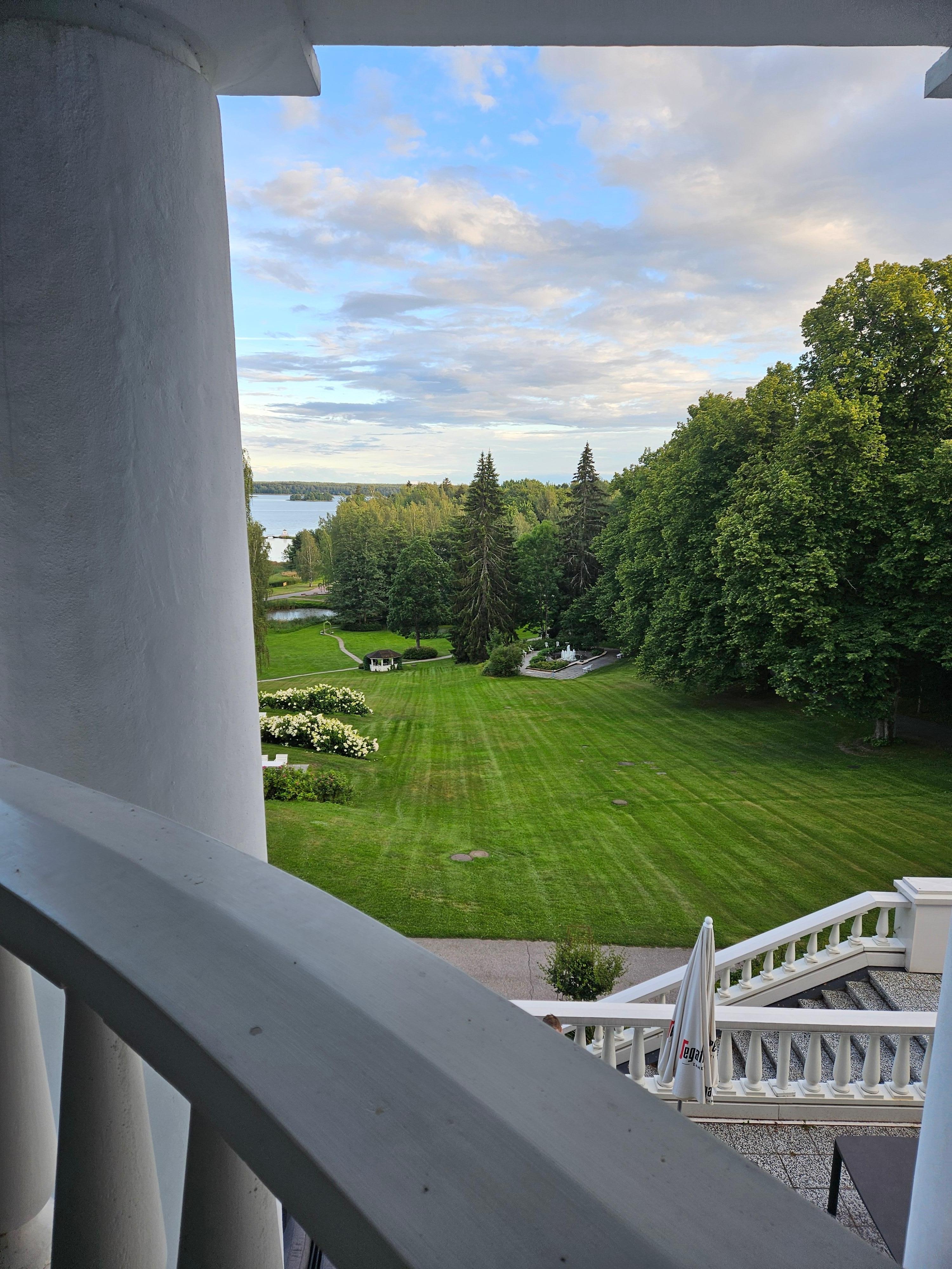 Underbart vacker huvudbyggnad, spännande histori, kultur och konst i samma paket. Rekommenderas 