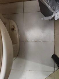 el agua se sale del inodoro