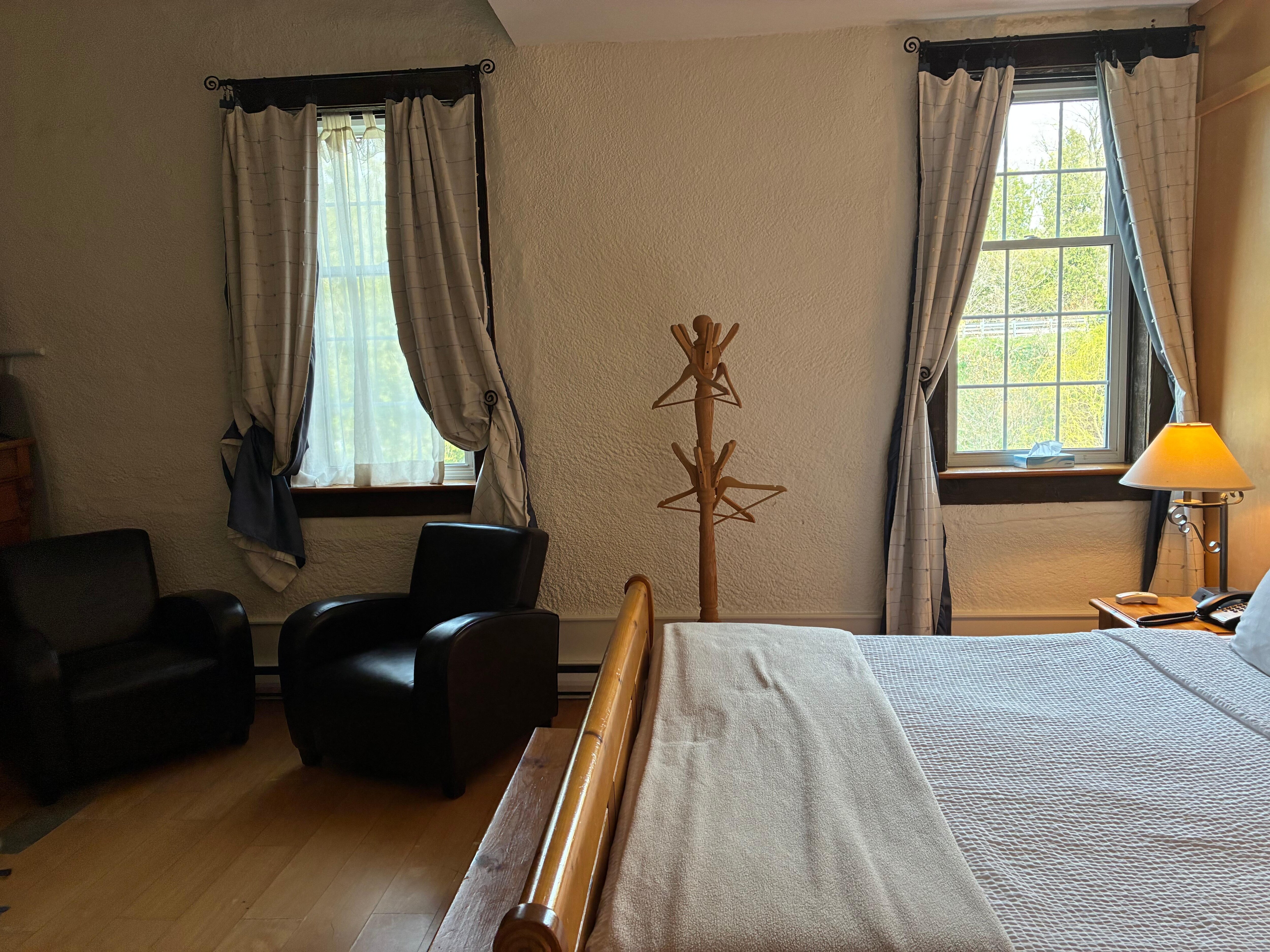 King bedroom overlooking river