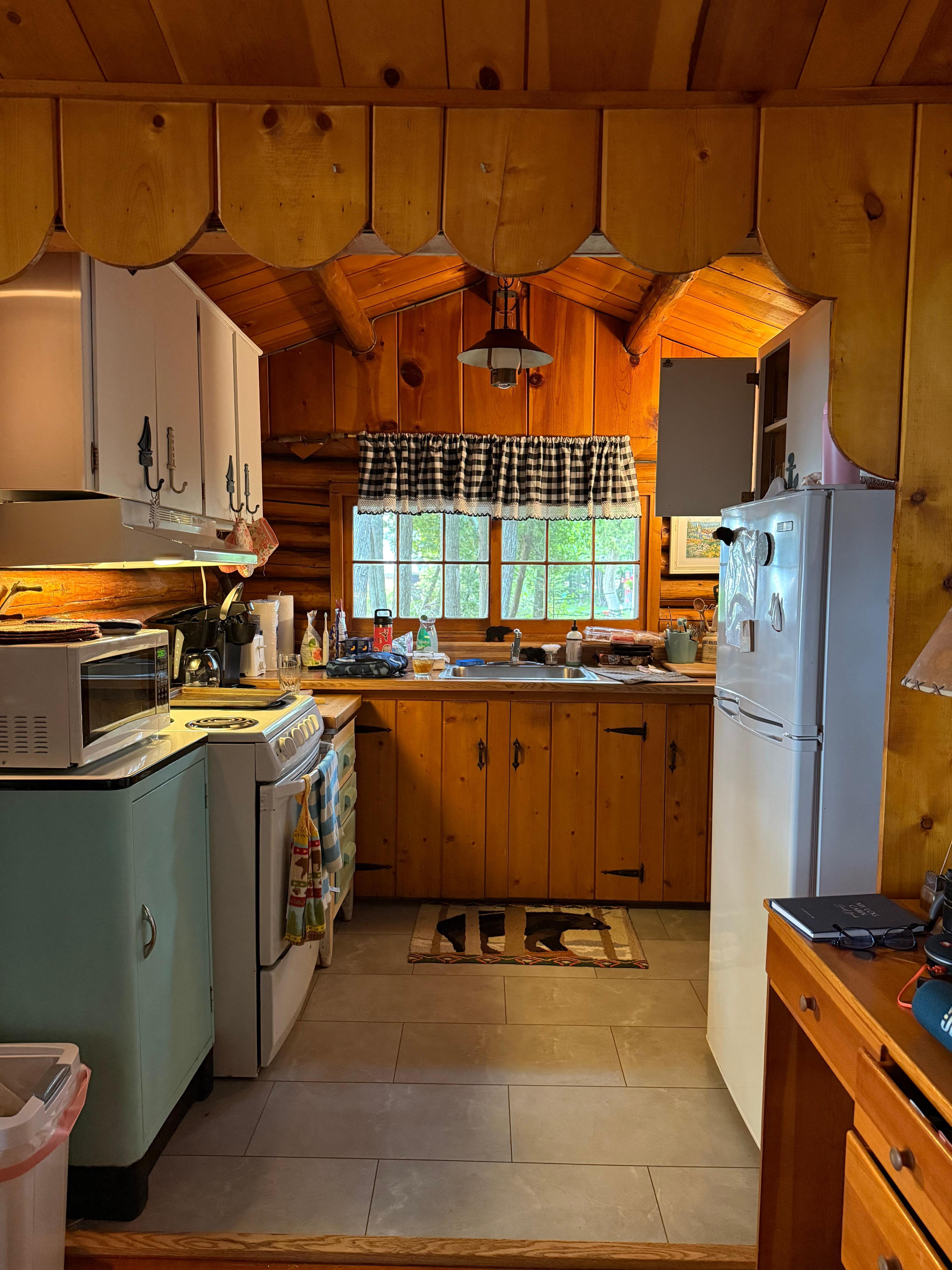 Cutest little kitchen 