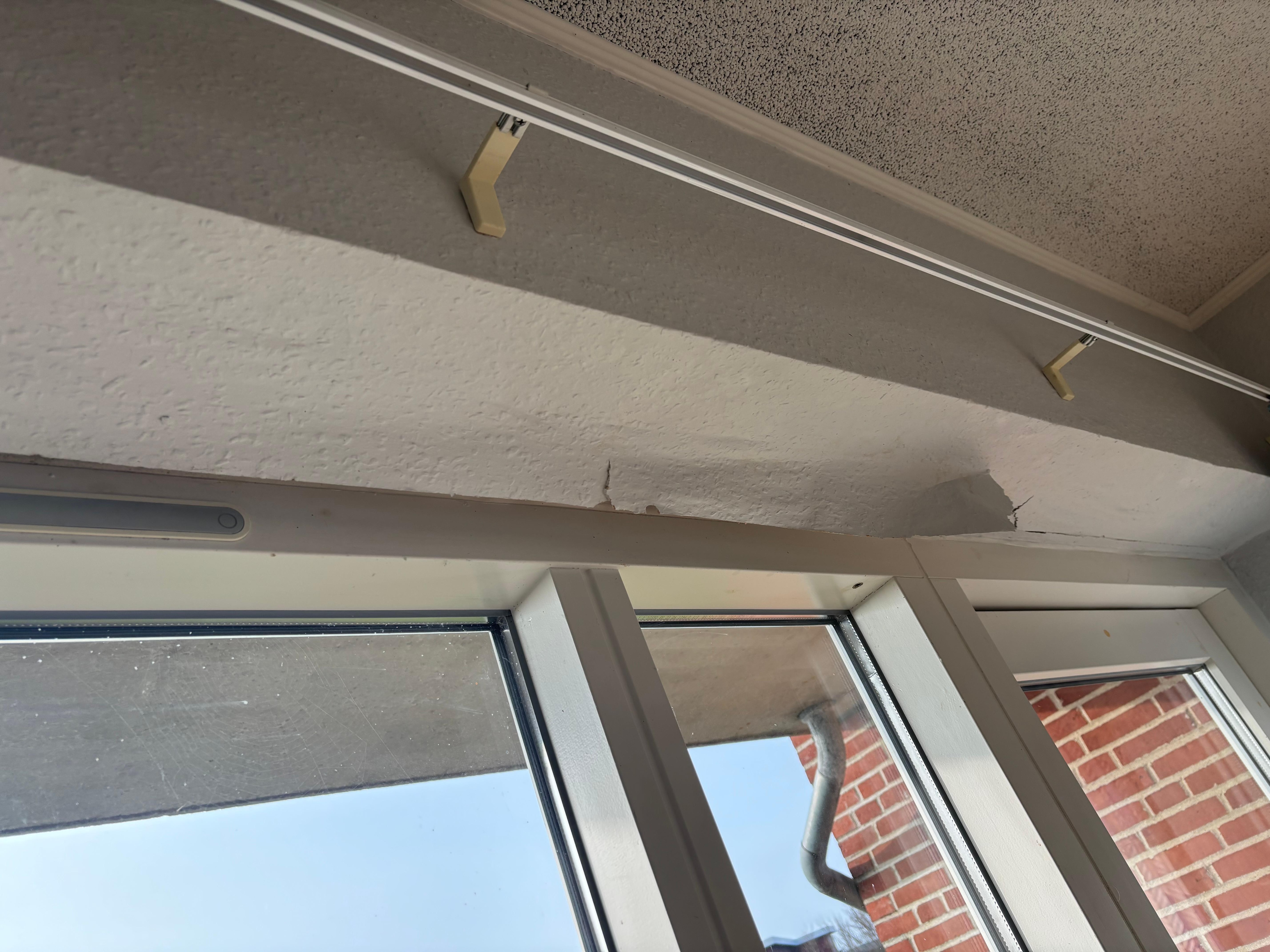Wallpaper comes off