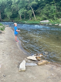 Even the young ones can catch fish here!