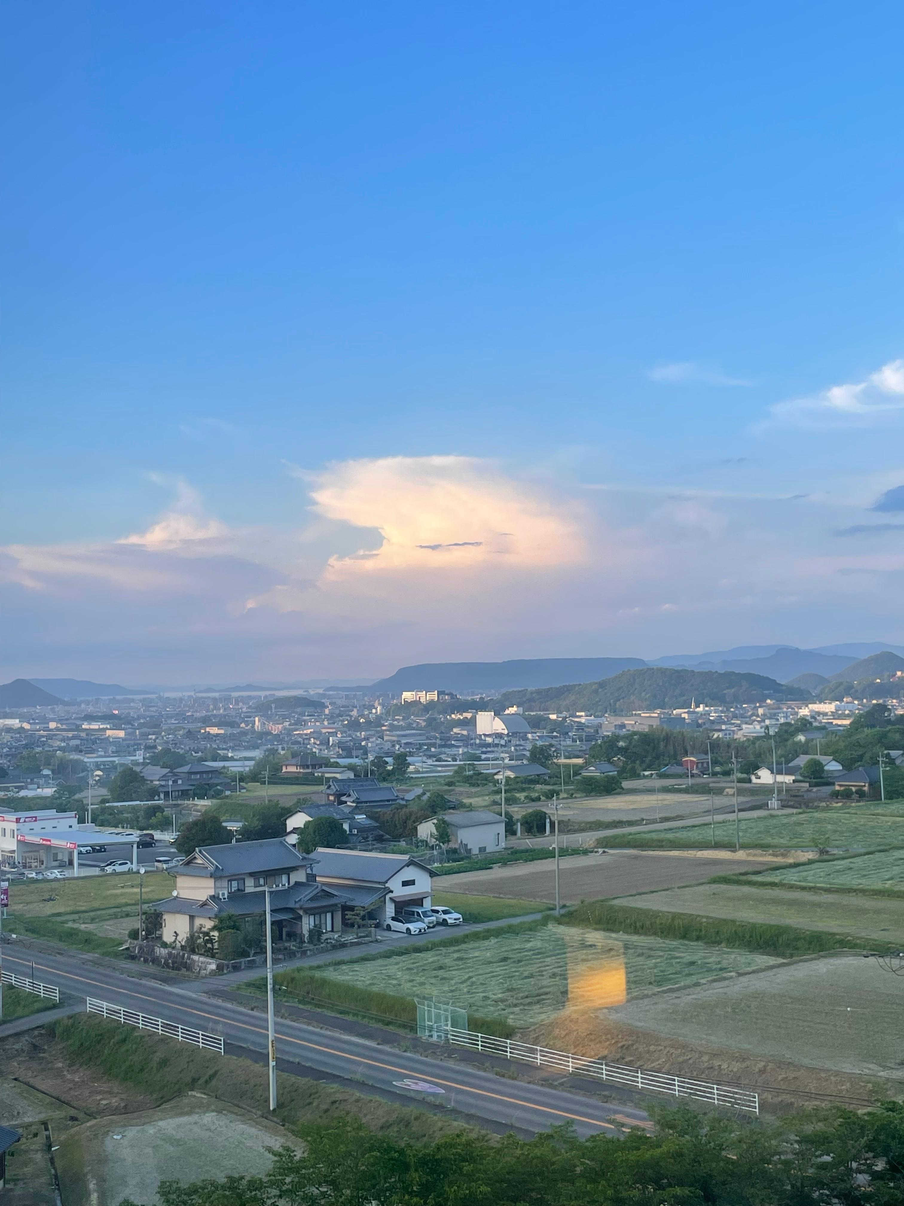 窓から屋島が見えました  。
