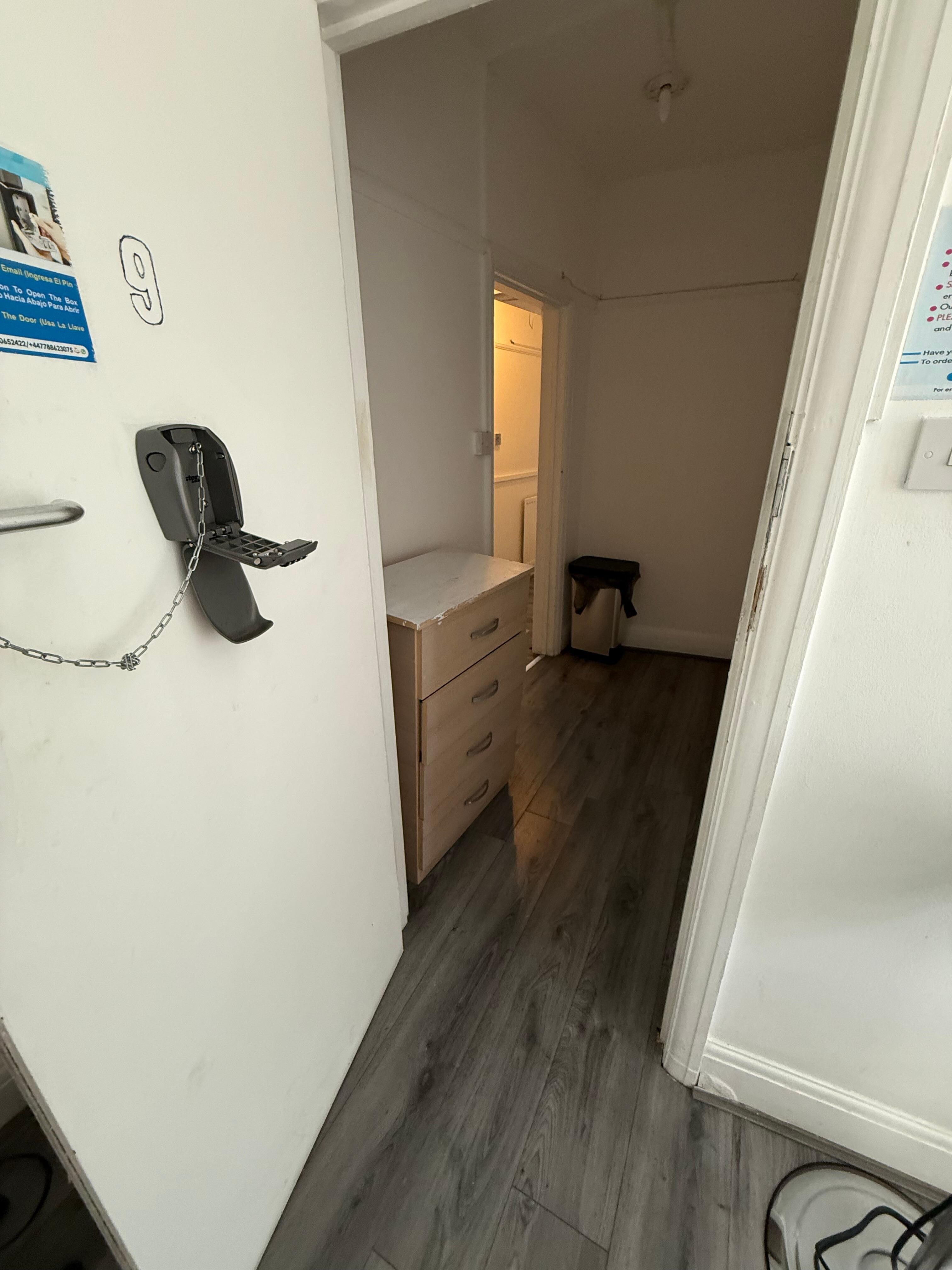 部屋の手前