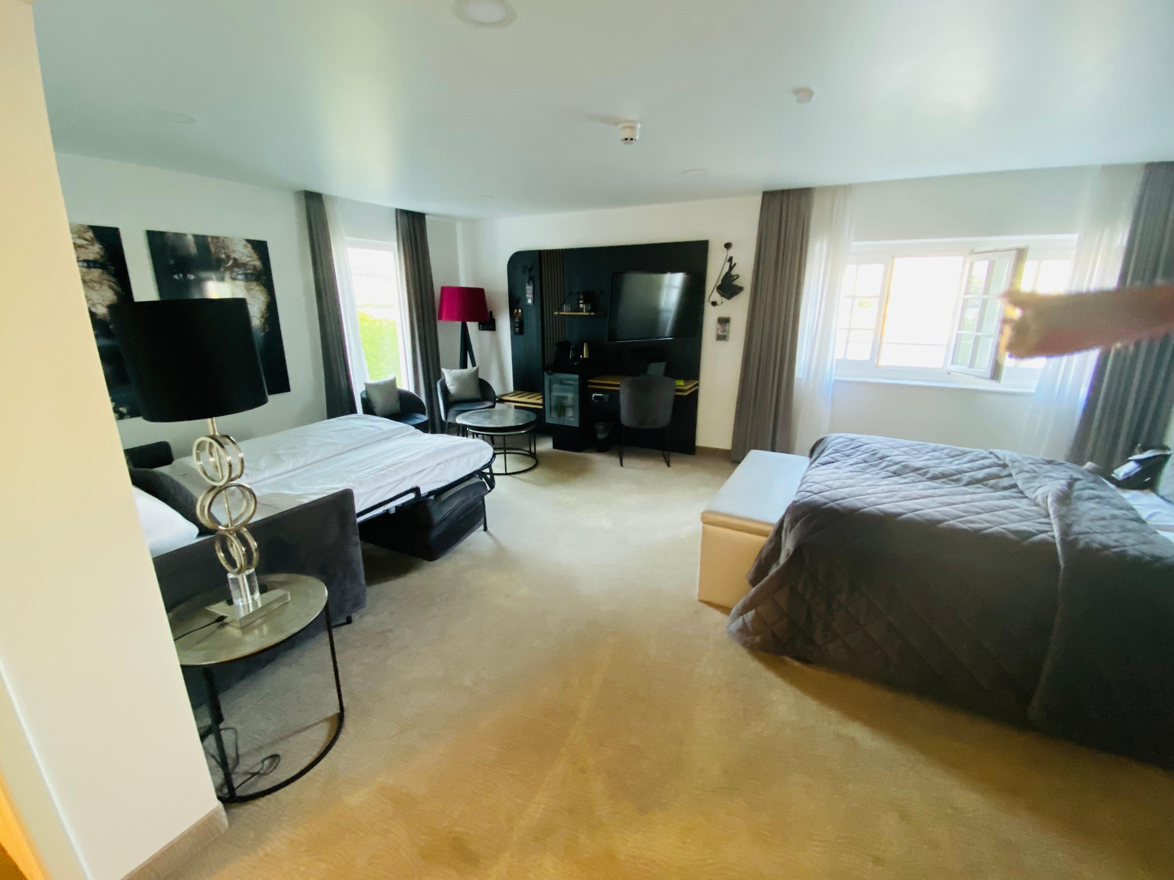 Panoramic view room