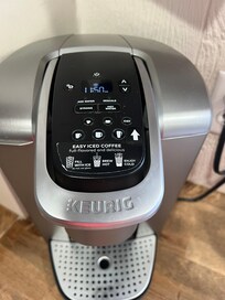 Love her Kerig!!! …and the iced coffee 🩷