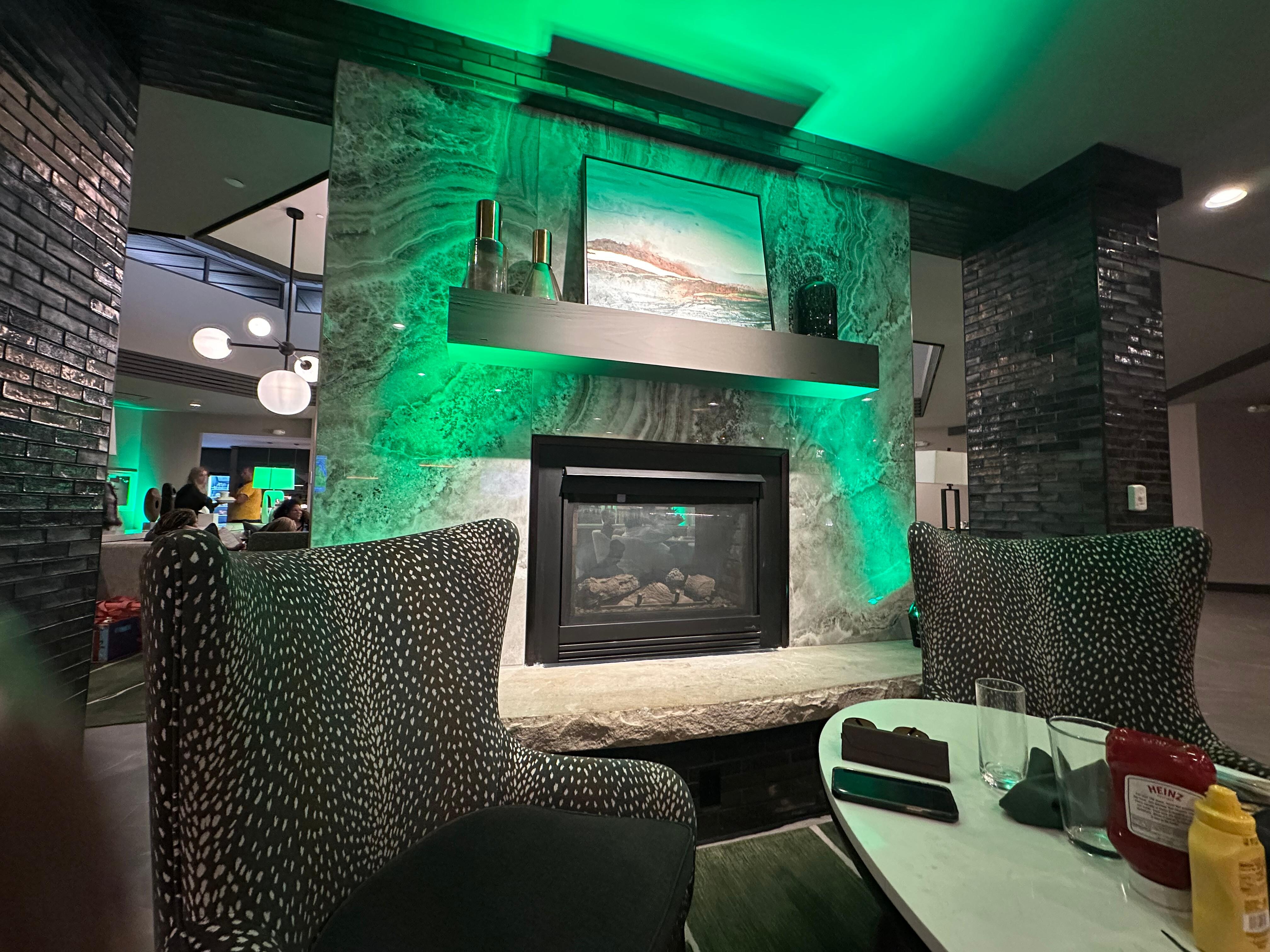 Lobby/Bar