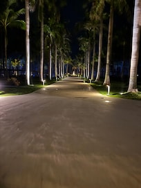 Walkway to pool