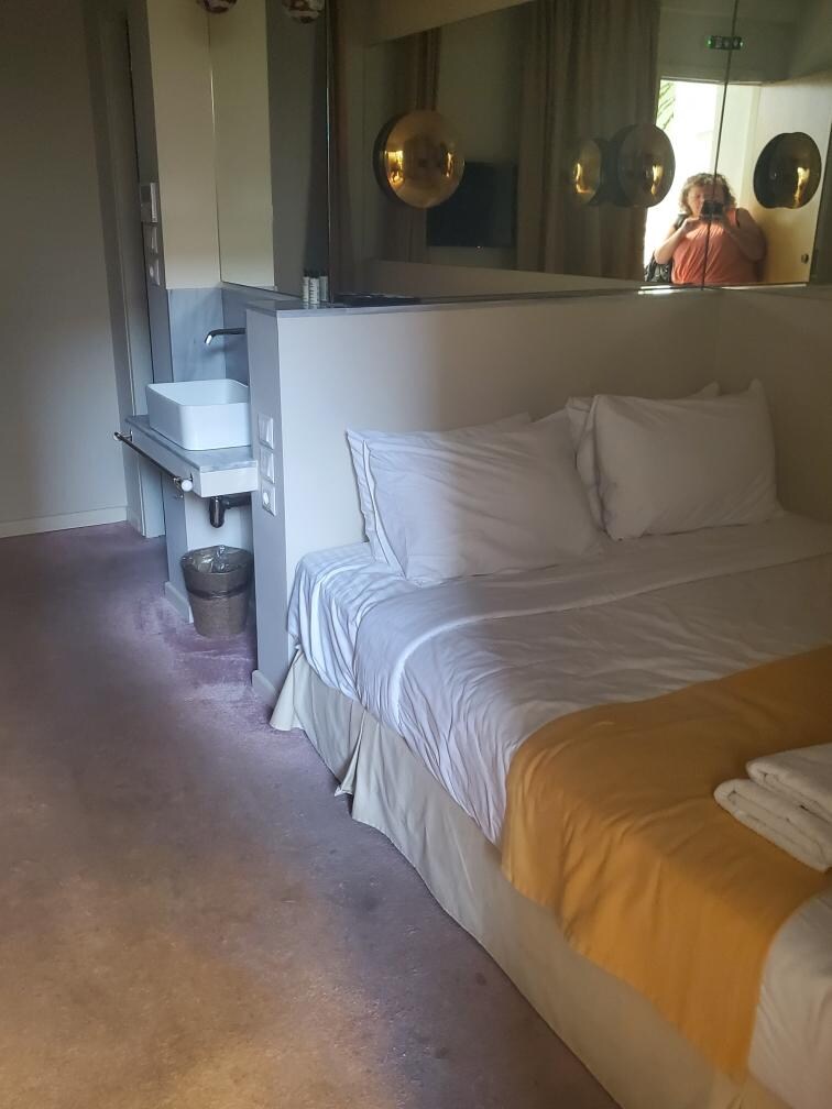 You can see how dirty the carpet is and how small the room is.