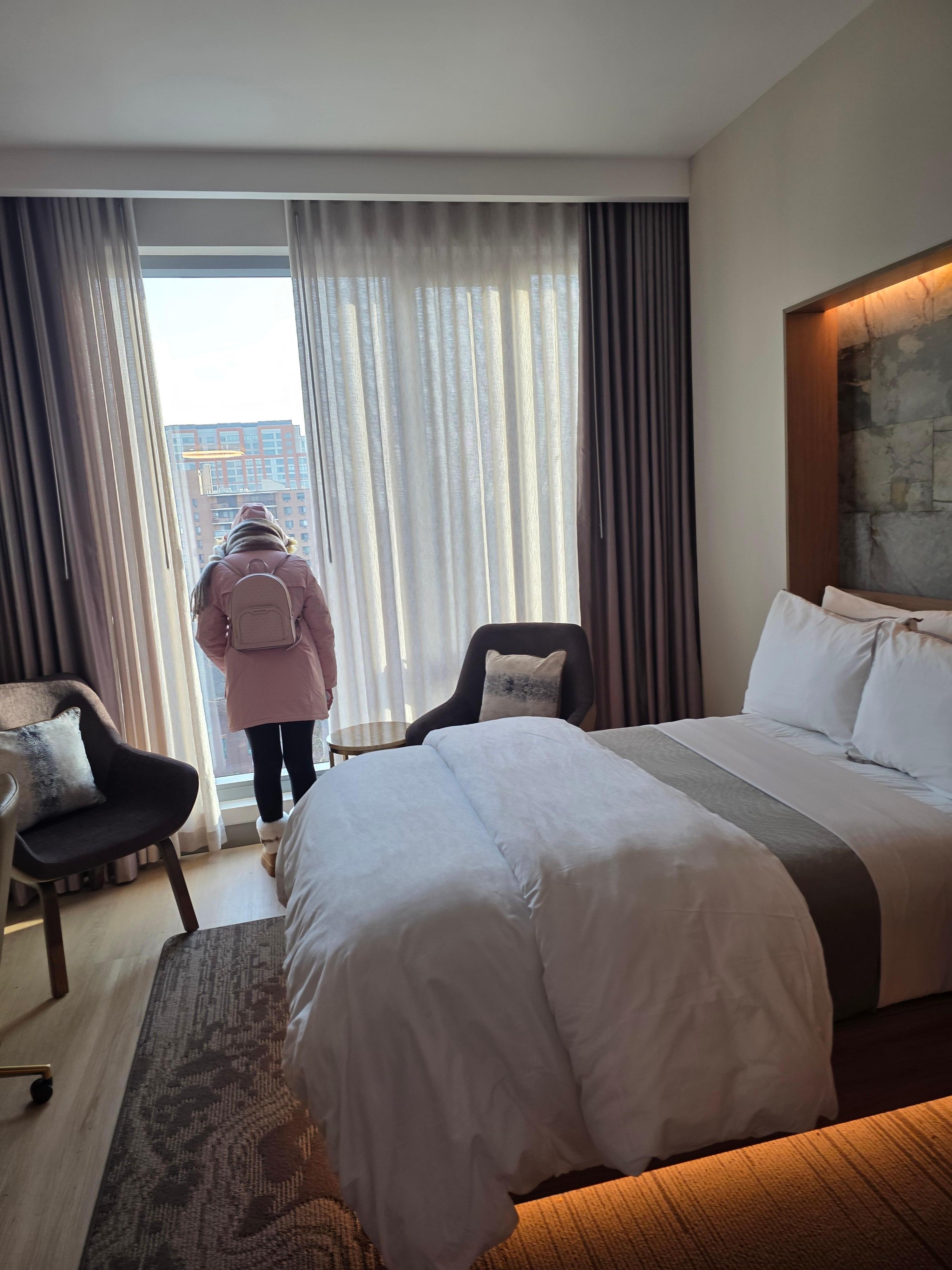 We love it and the location was nice, the restaurant we love it 