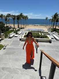 Lobby beach side