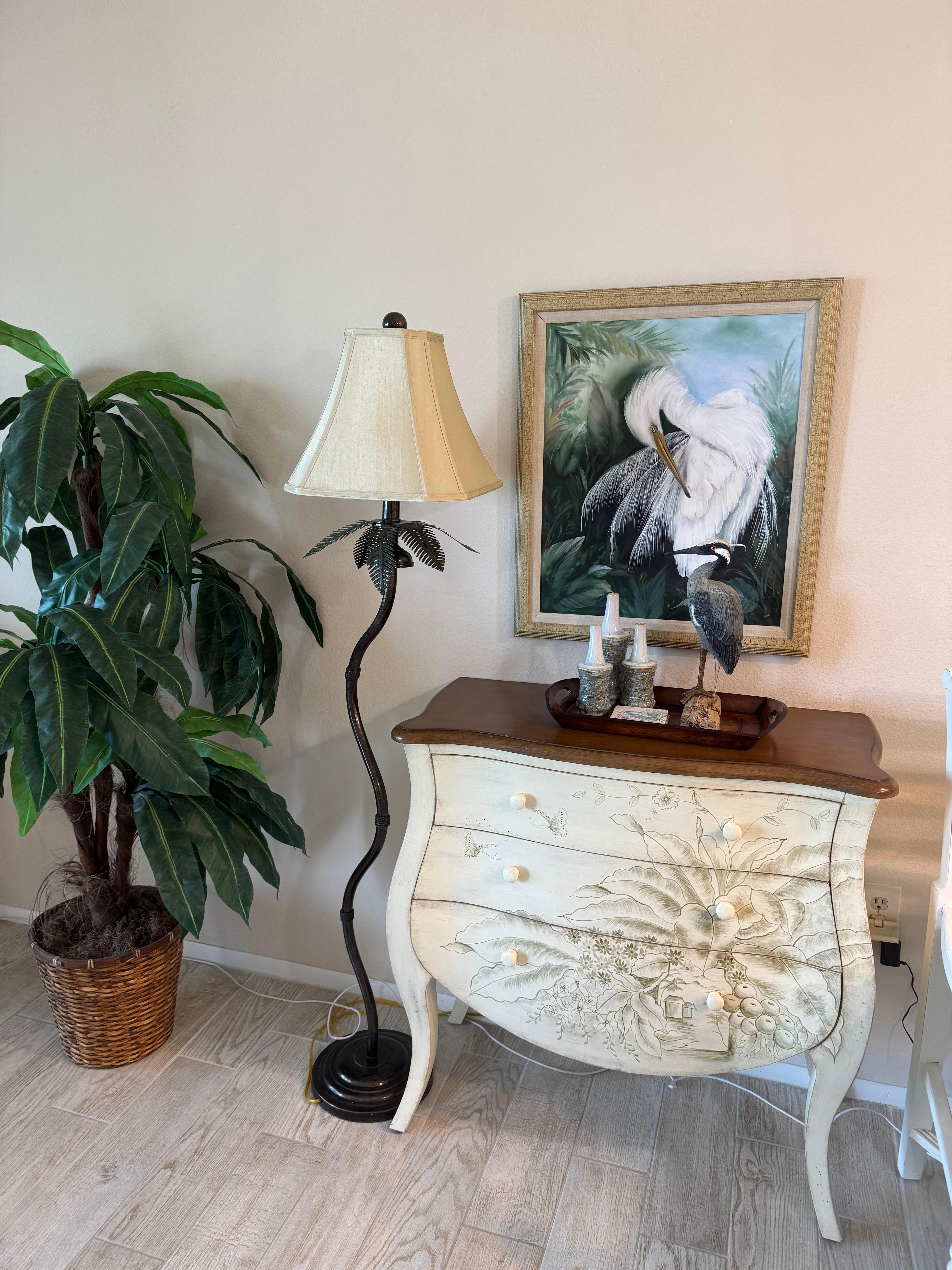 This was decor in the living room. And there was much much more classy decor. 