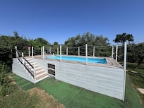 Schoon en heerlijk zwembad om lekker af te koelen.