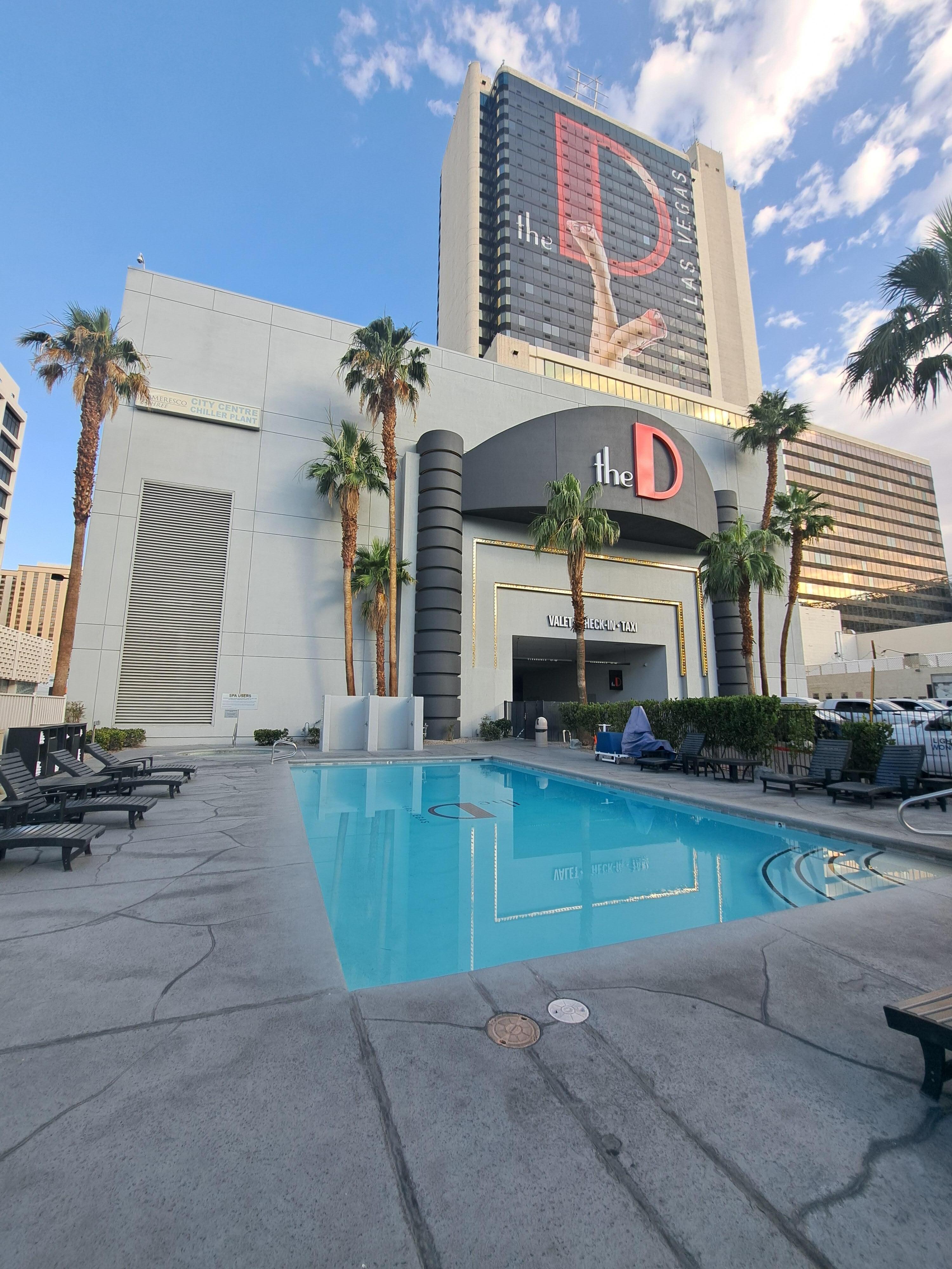 The pool was the only plus
