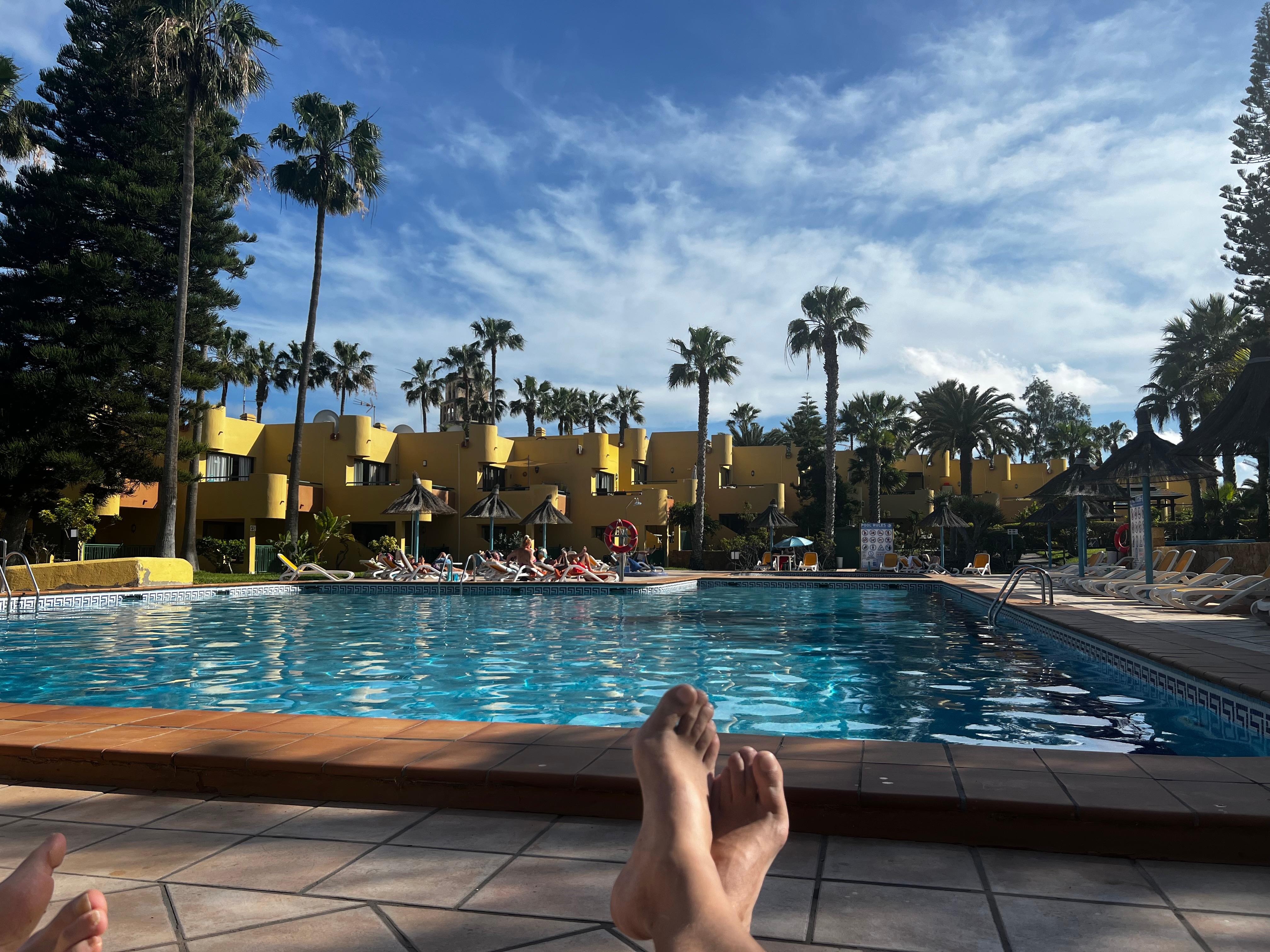 Swimmingpool sehr sauber 