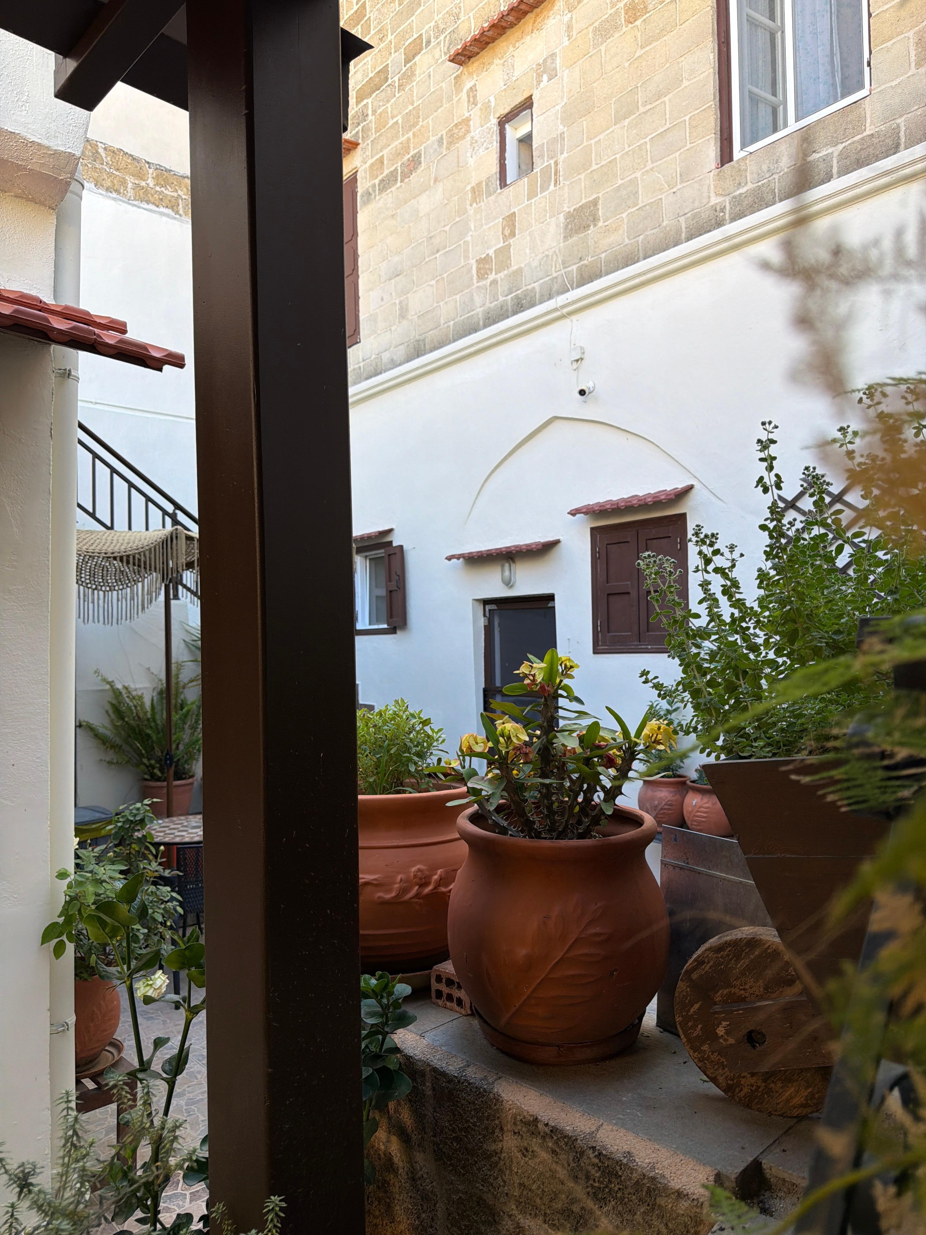 Looking into the courtyard area from the breakfast courtyard 