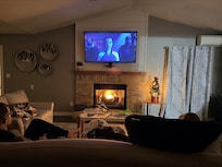 After a day on the slopes, it was nice to come back to a cozy, warm fire (gas logs).