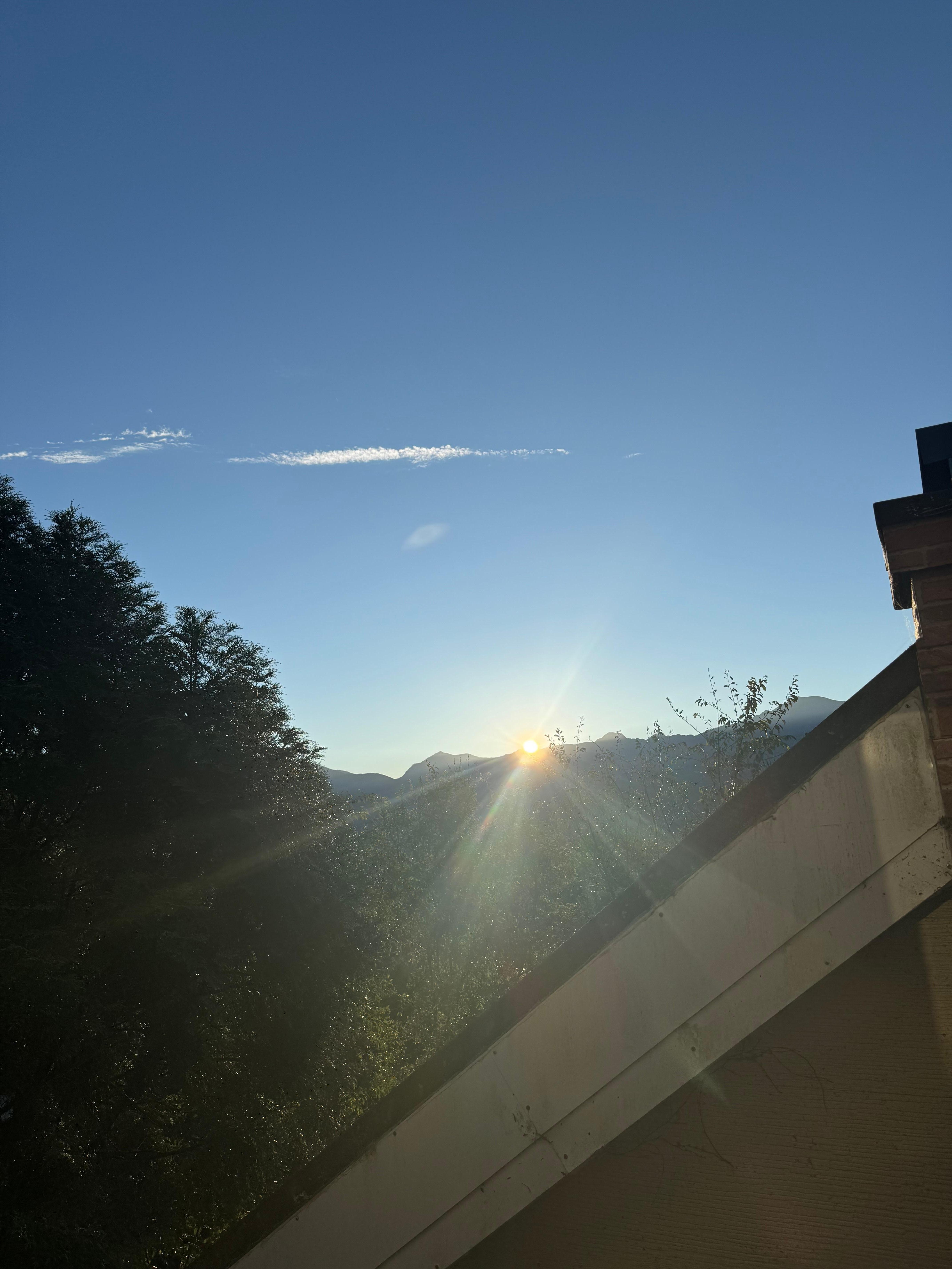 早上從房間可以看到日出