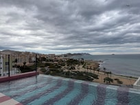 Takterassen med liten pool.