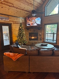 We went right after New Years. The Christmas tree was still up and we loved that!