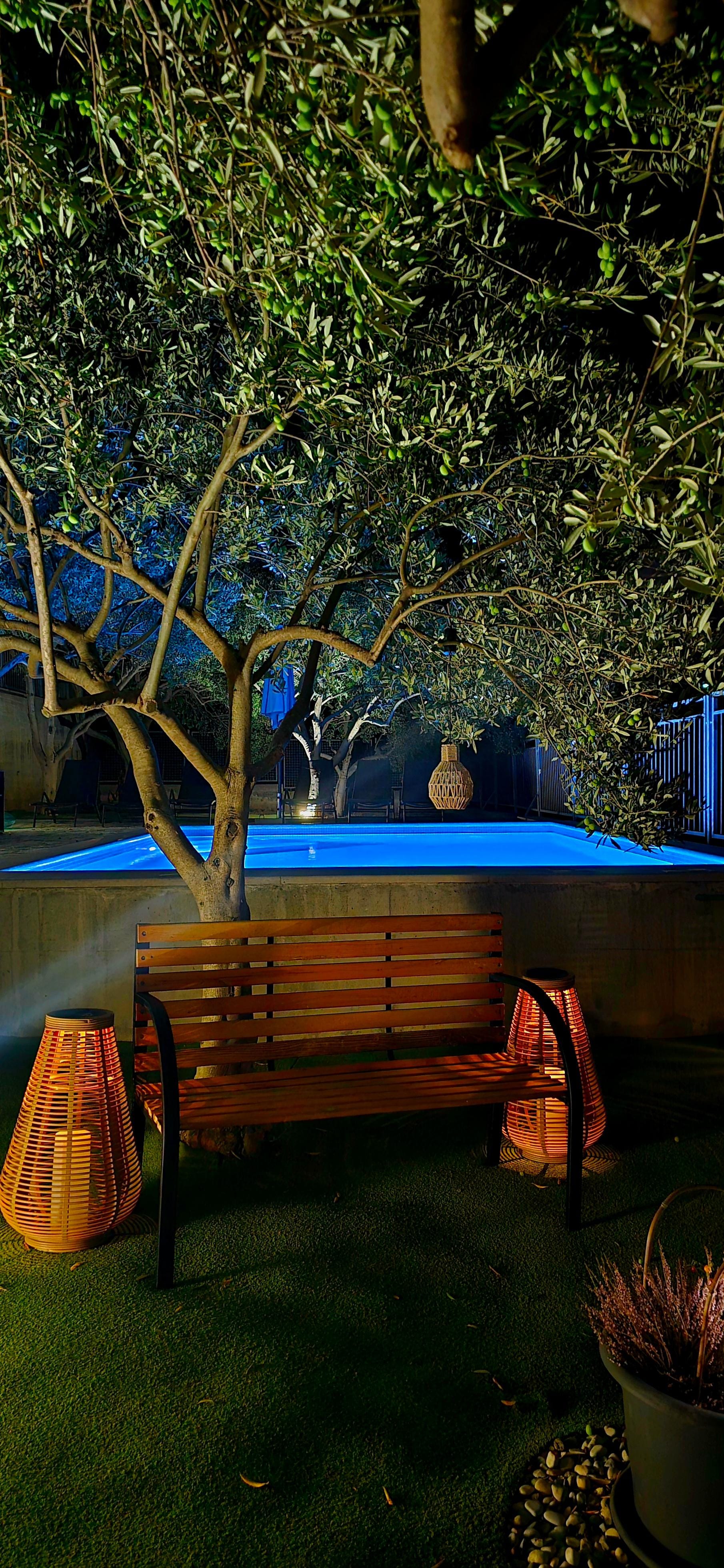 Relaxing pool for night swims