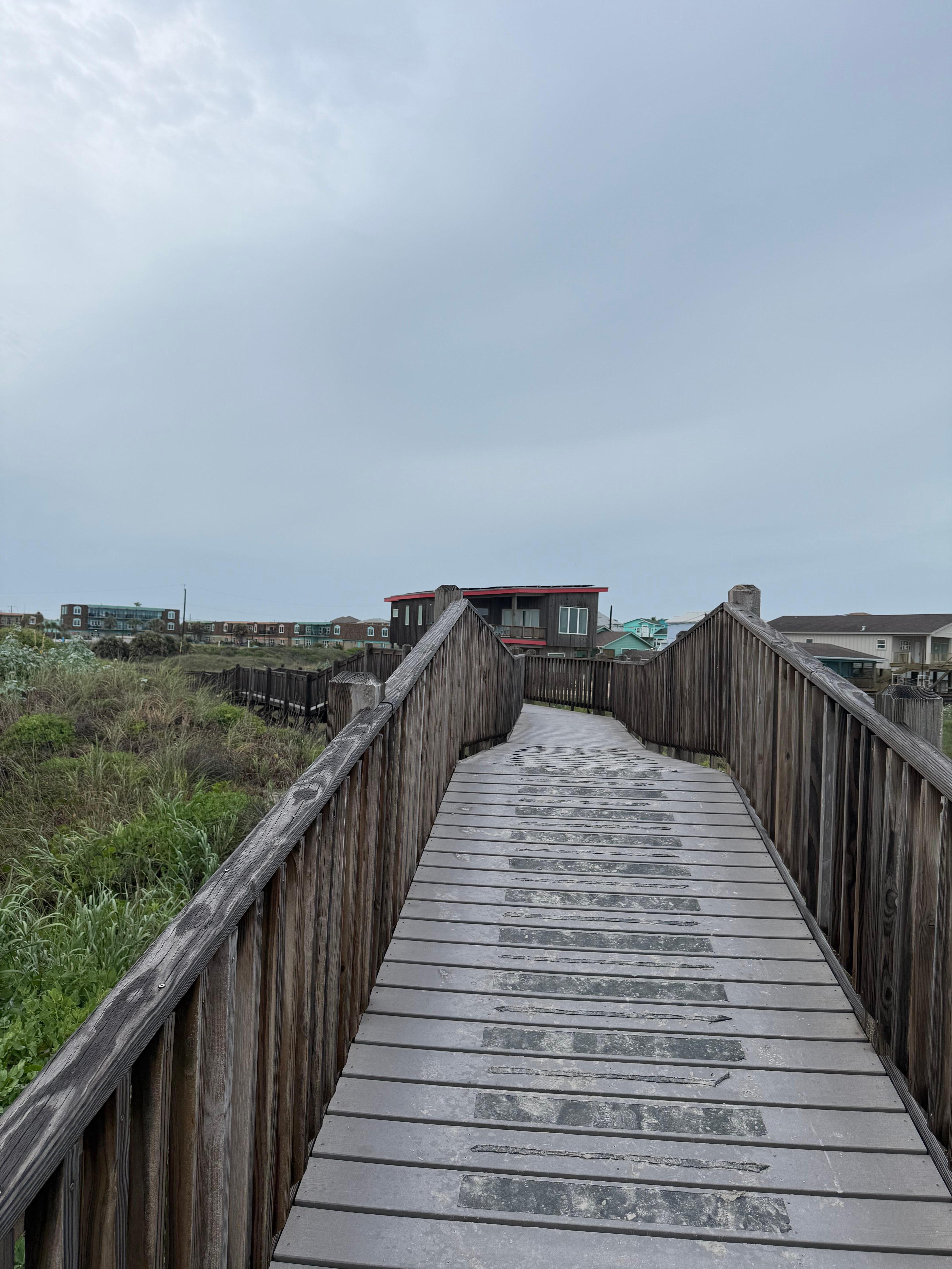 Boardwalk to beqch