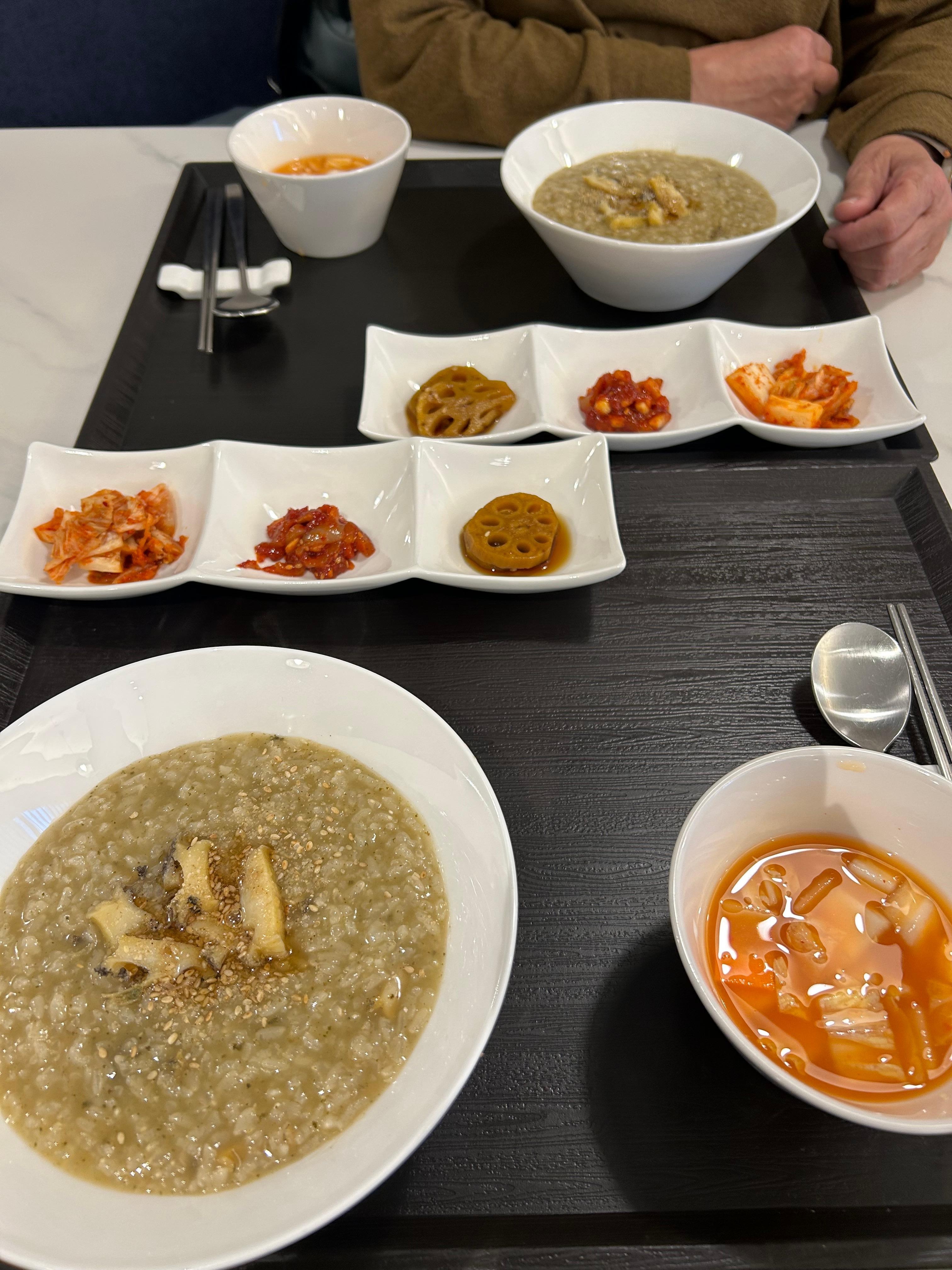 ホテルの朝食　アワビ粥