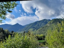 Uitzicht vanaf het terras naar achteren