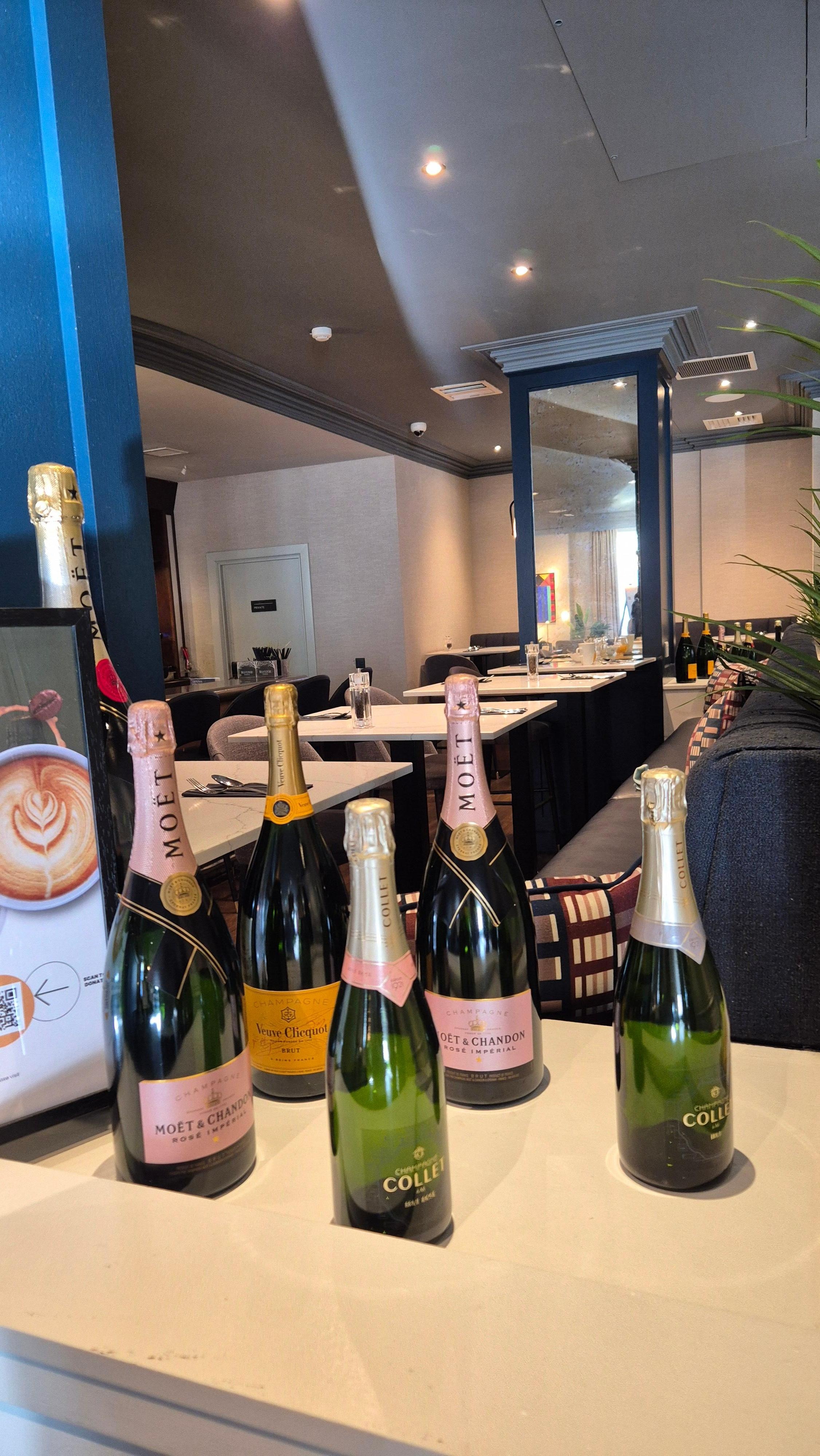 Lovely restaurant and bar.