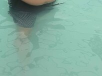 Eau de la piscine à notre 6ieme journée à la maison.