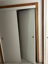 Broken closet door (fixed upon arrival)