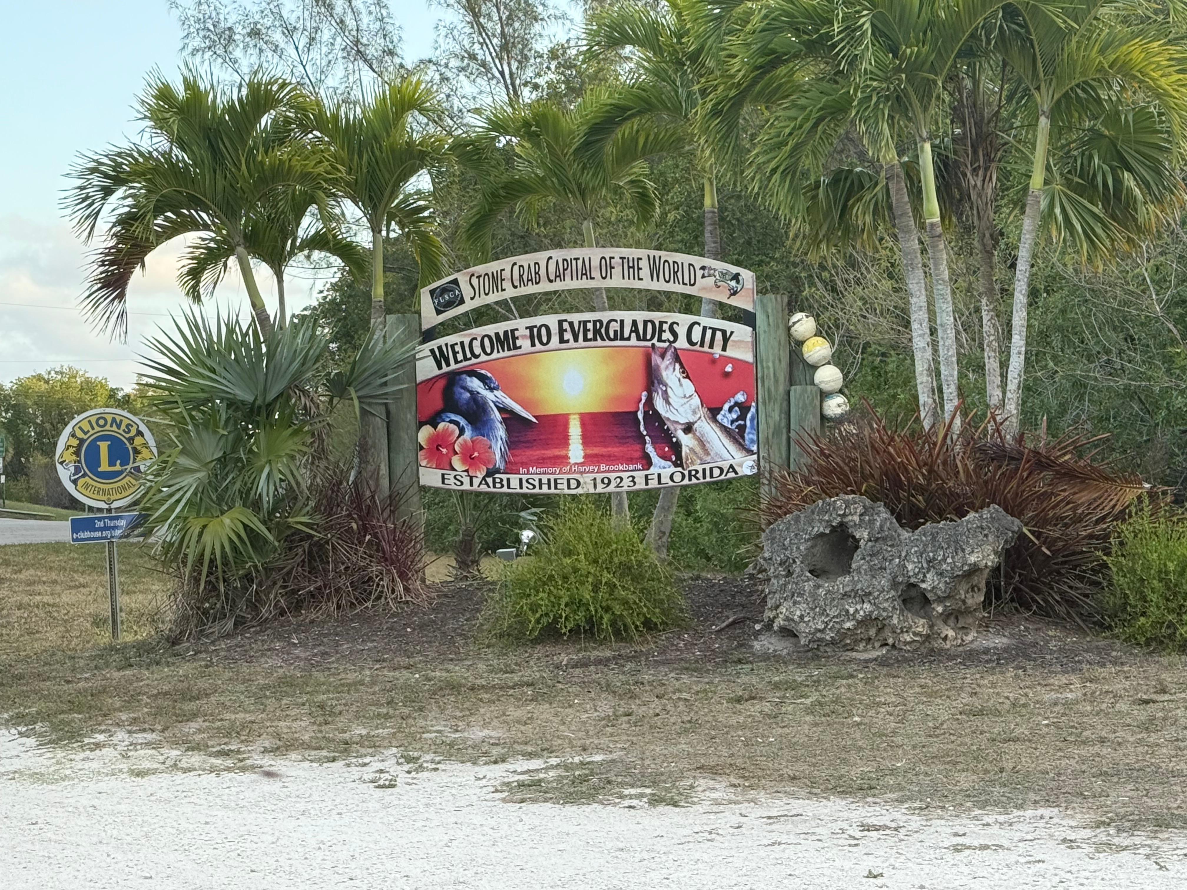Welcome sign 