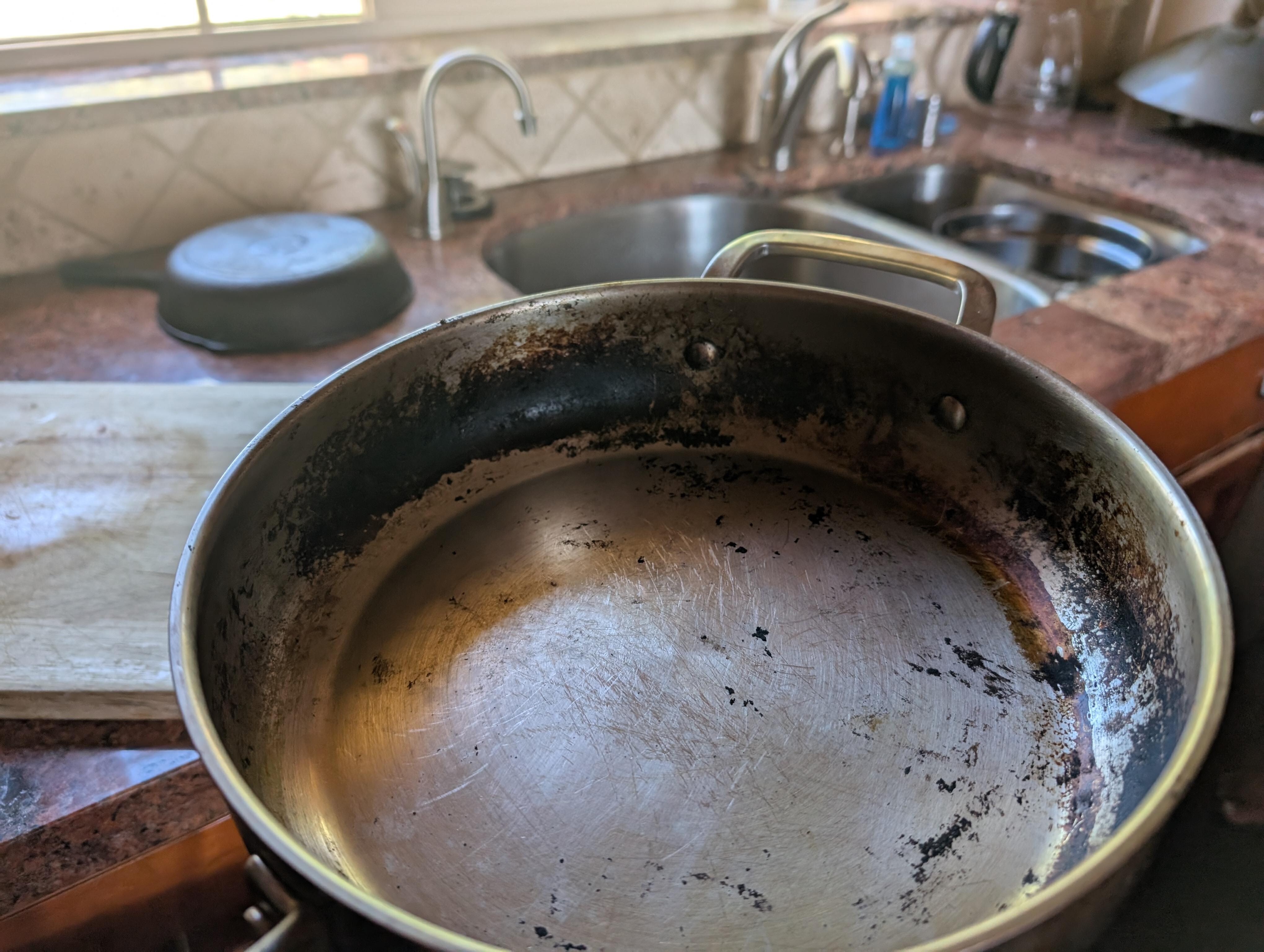 Stainless Steel pan (only one)