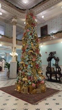 Menger Hotel, lobby