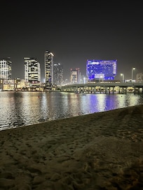Beach Le Meridien by night