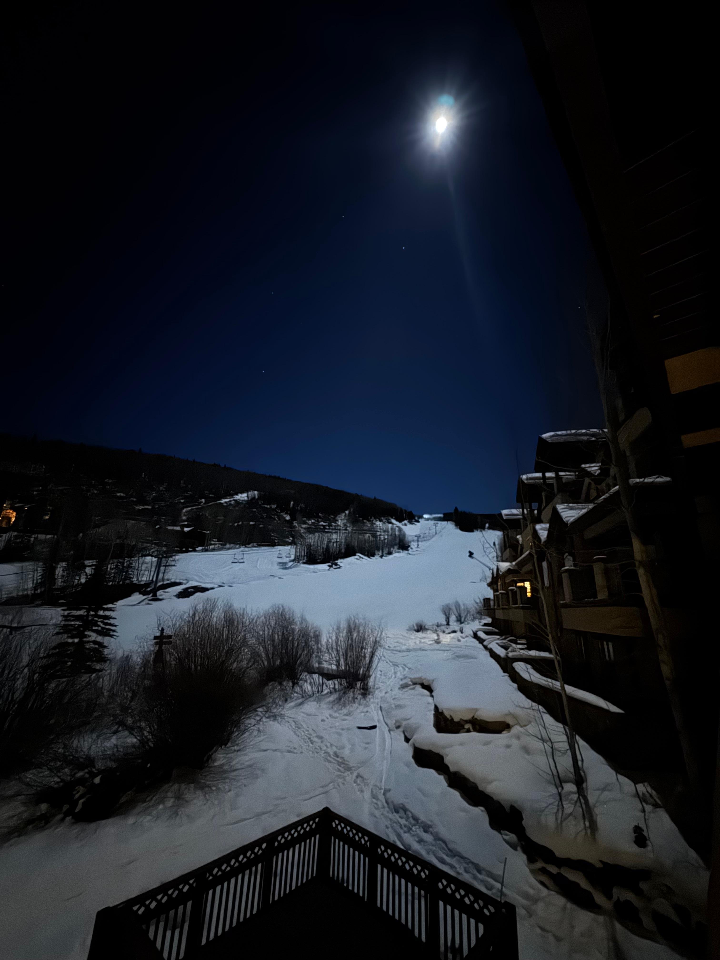 Balcony View out back, full moon and lots of stars!