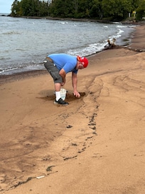 Eagle Harbor looking for rocks