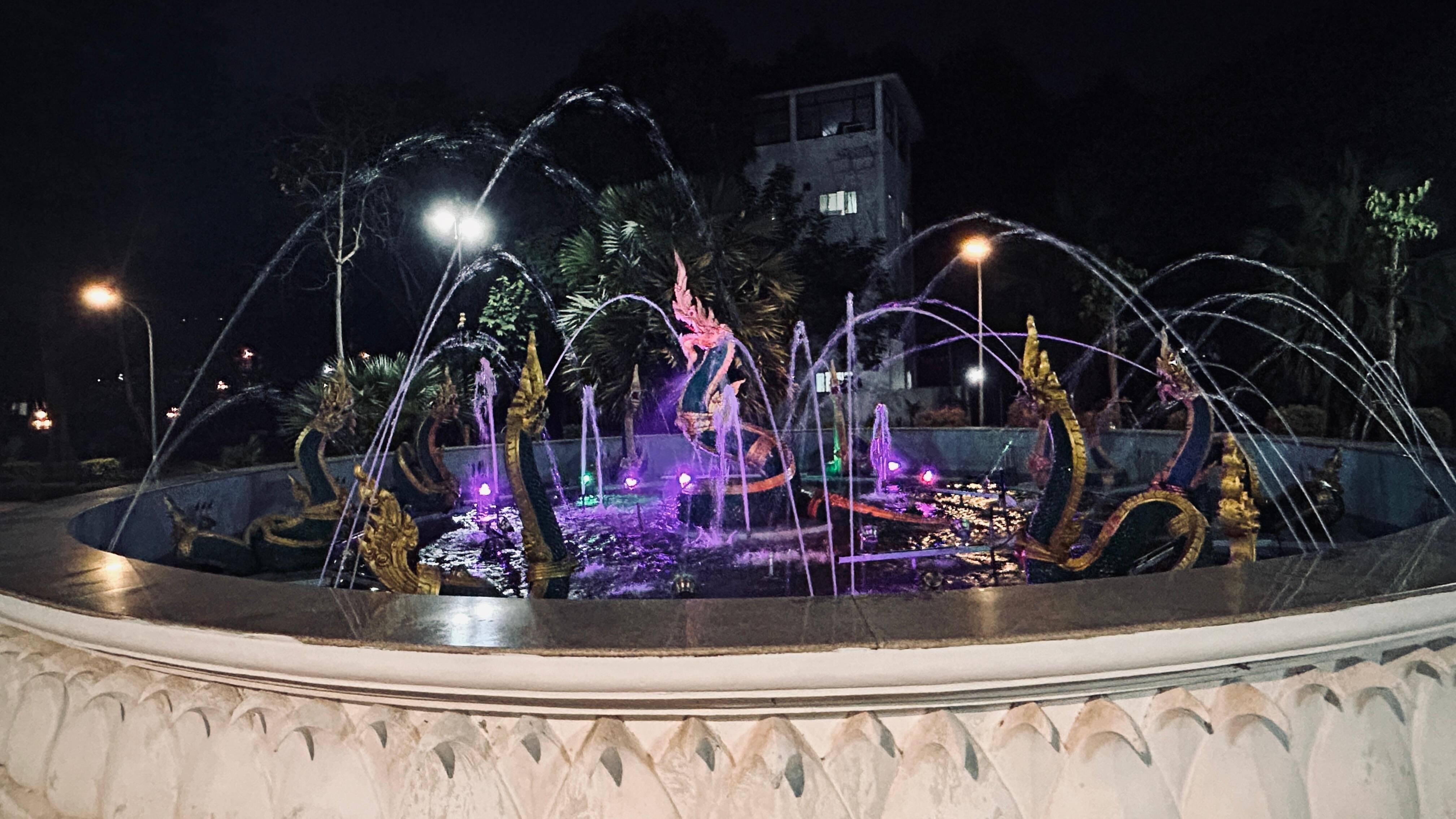 À proximité, dans le parc au bord du Mékong 