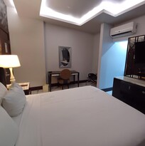 Room 105 - Interior (no windows)