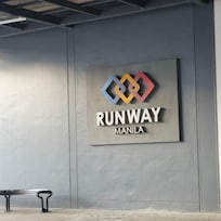 Walking distance to terminal 3👍