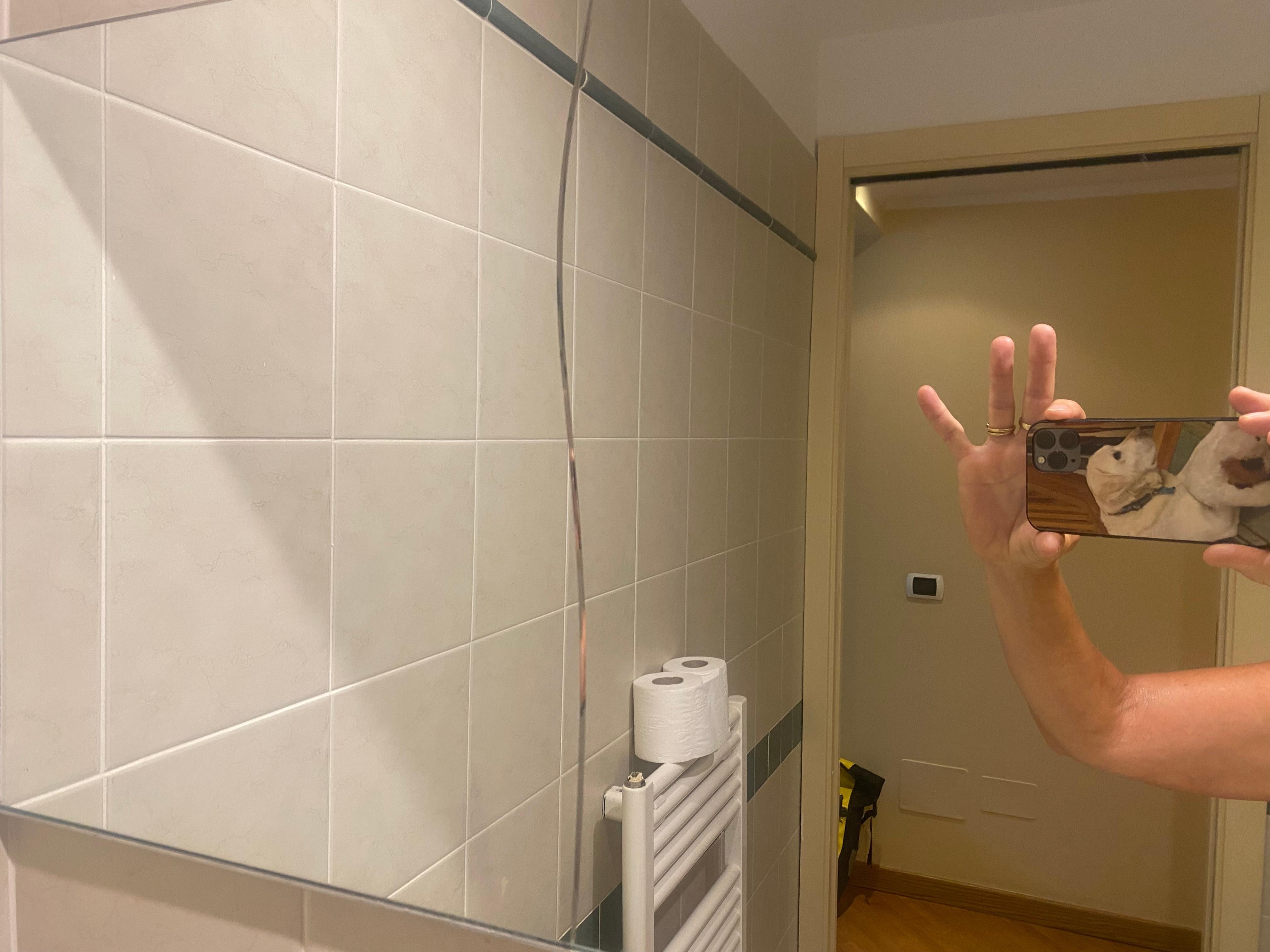 Mirror cracked 