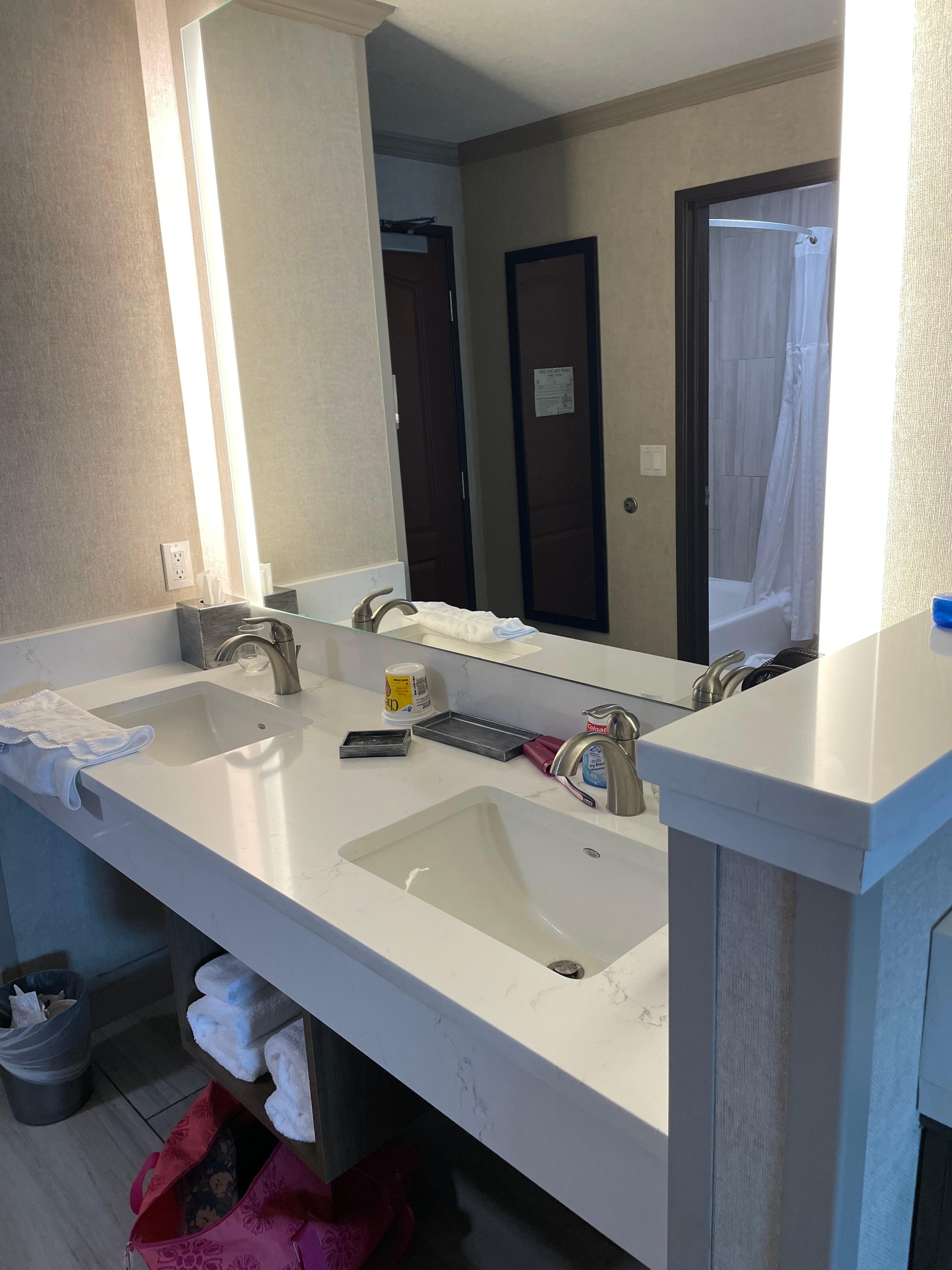 Double sinks