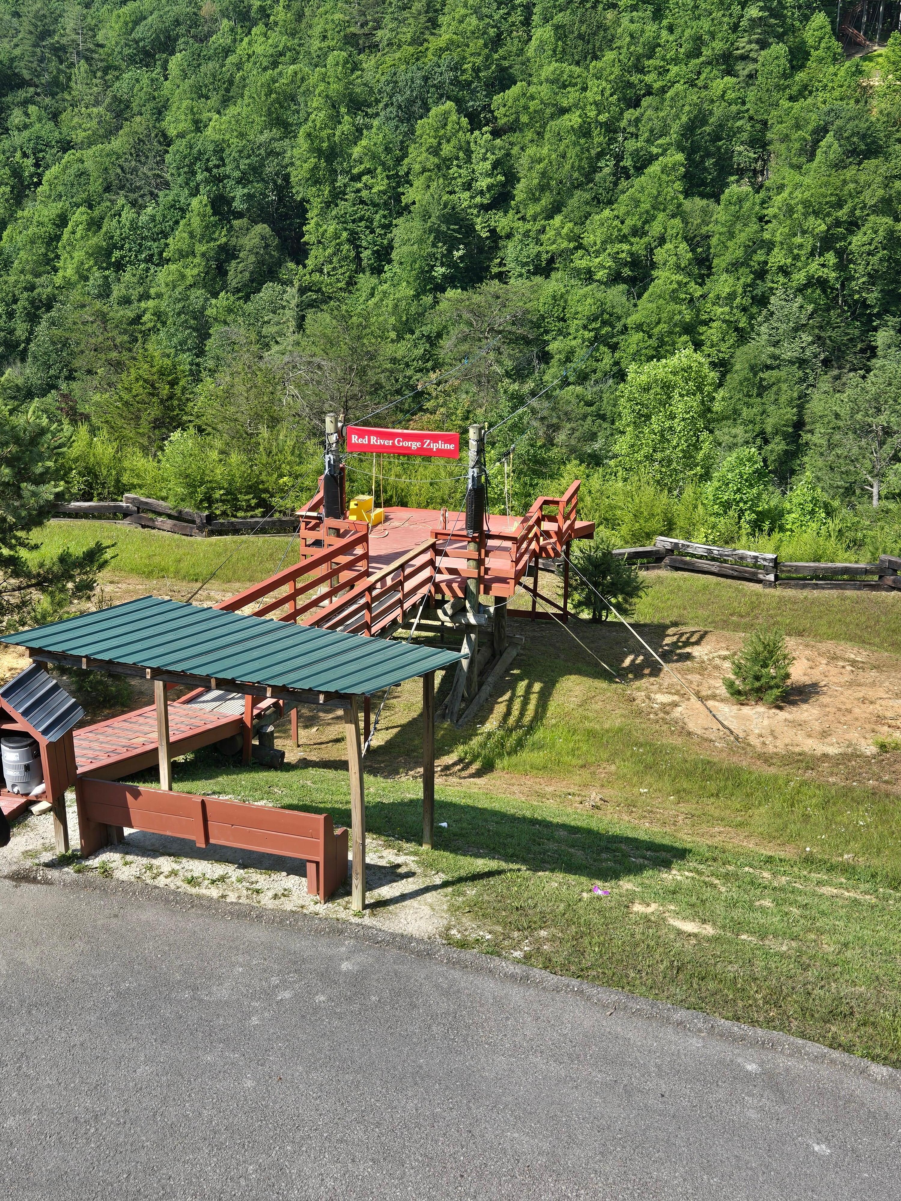 Zipline in cliffview 