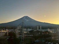 部屋からの富士山