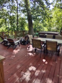 Thoroughly enjoyed the deck, the fire pit and the hot tub.
