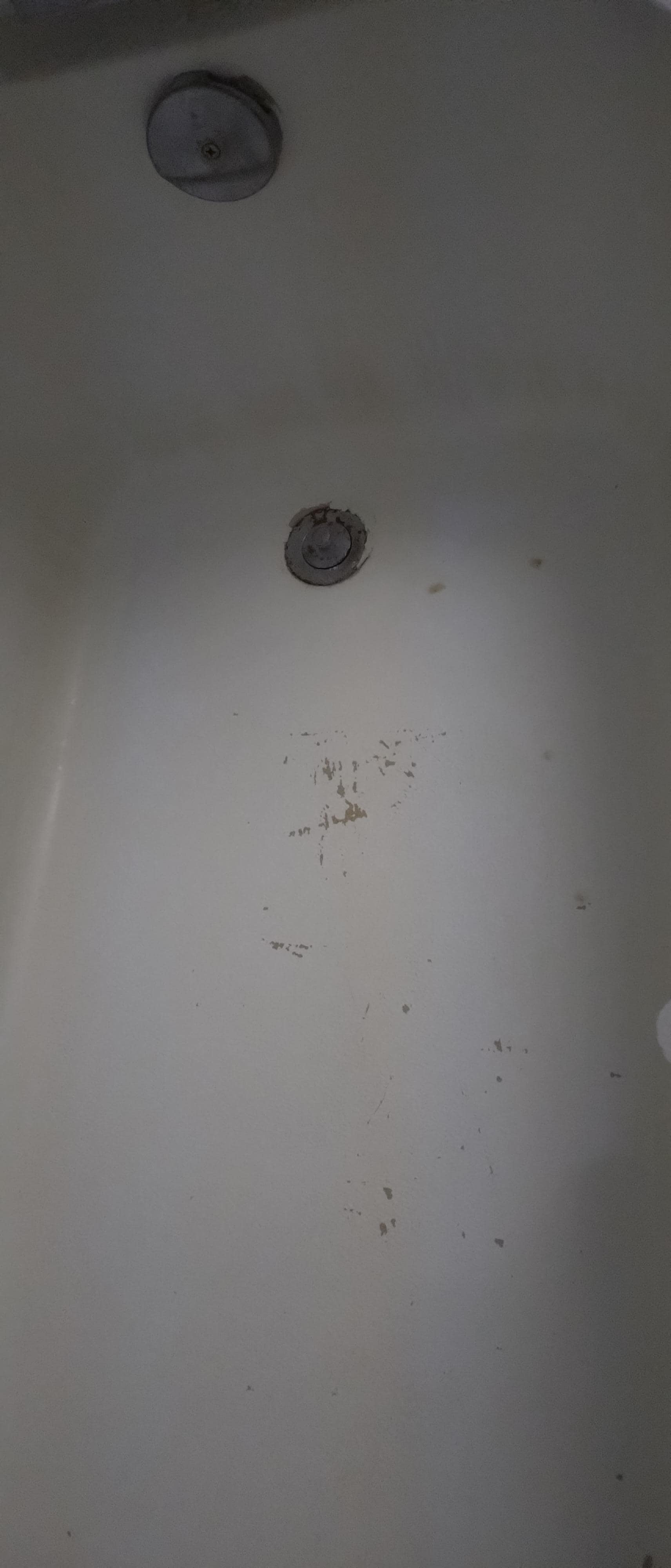 Bottom of tub gross