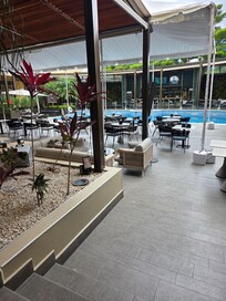 Pool/dining area